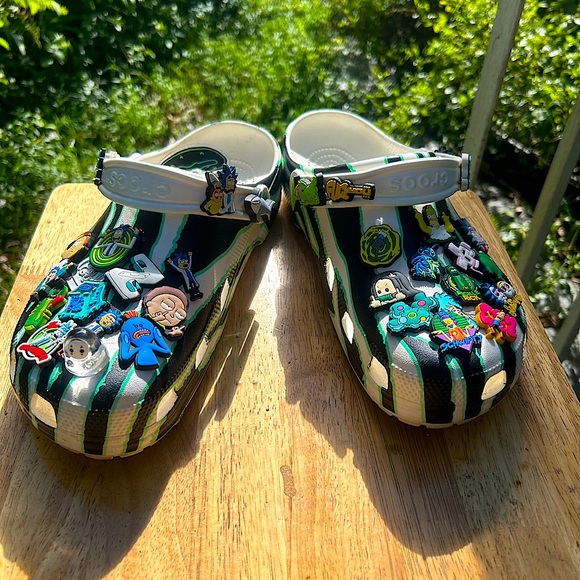 Rick and Morty art Basel custom crocs - Picture 7 of 10